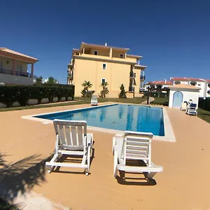  Apartment Oura T1 Coral , Close To The Strip, Swimming Pool, Wi Fi, A/c Portugal