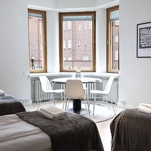 2ndhomes Luxurious 144 M2 Stylish 3 Bedroom Center Apartment